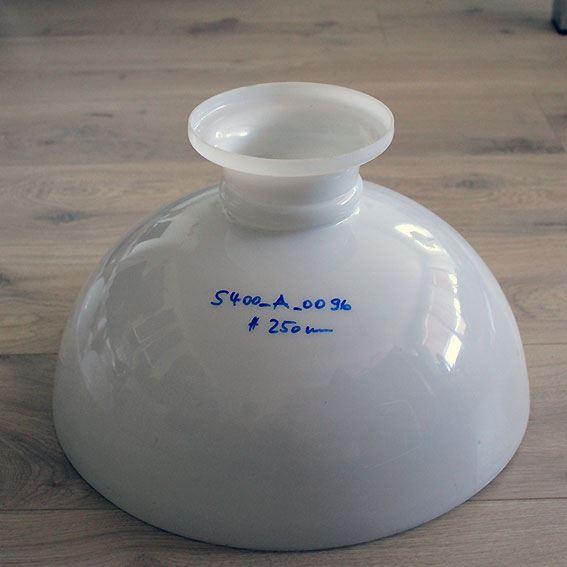 Glasschirme, Petroschirme