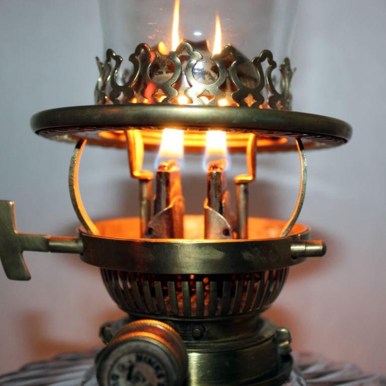 Tischlampen antik