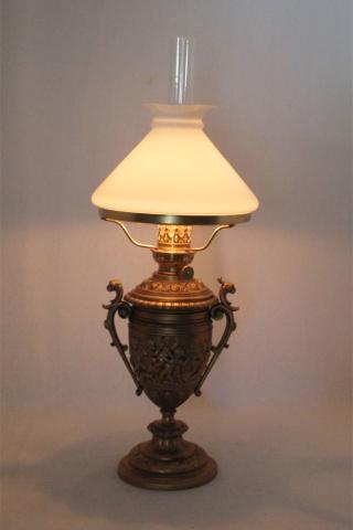 Tischlampen antik