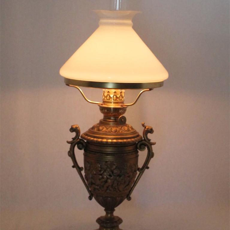 Tischlampen antik