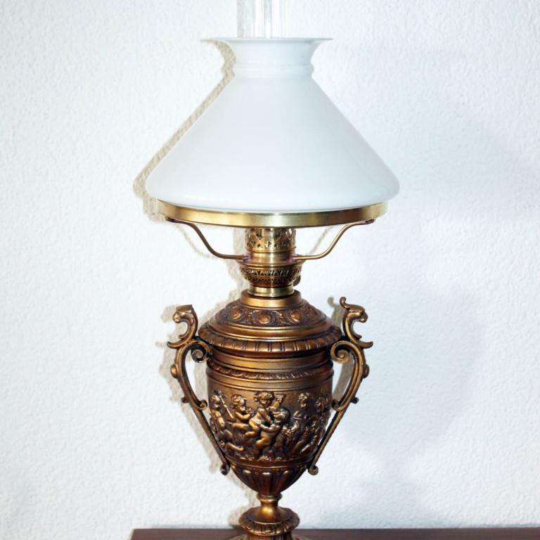 Tischlampen antik