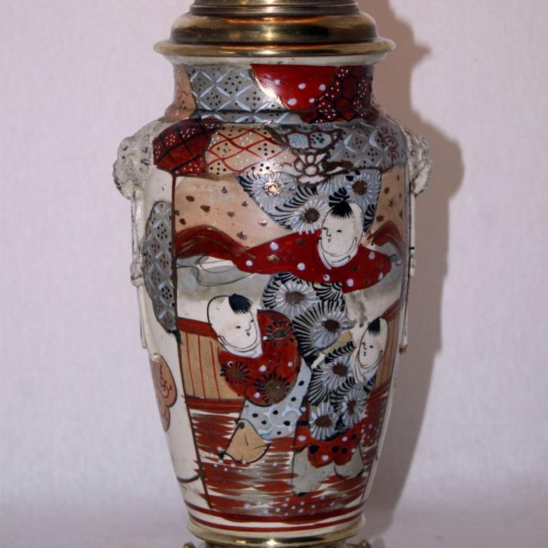 Petrollampe Satsuma-Vase, Tischlampe