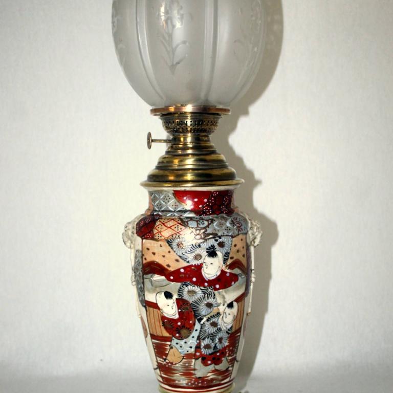 Petrollampe Satsuma-Vase, Tischlampe